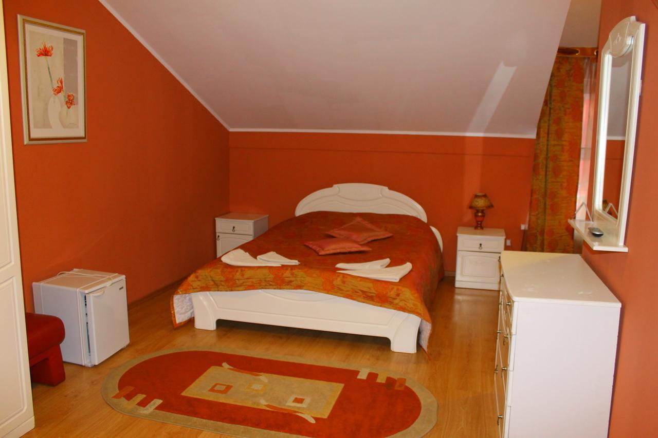 Dudinka - City Mini Hotel Barysaw Eksteriør billede